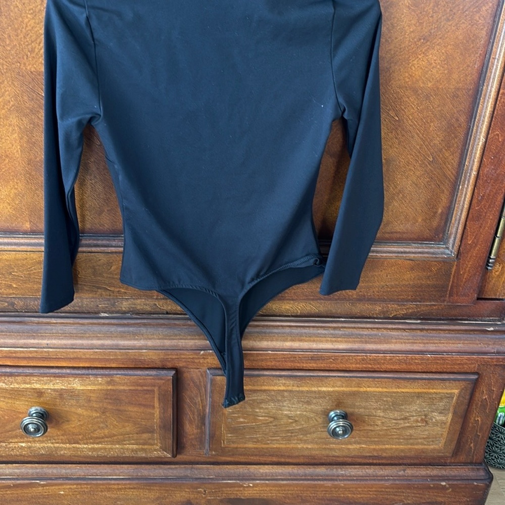 Free People- 4 for $20 Bodysuits (4) sold together or sold individually $5 each - Picture 6 of 8
